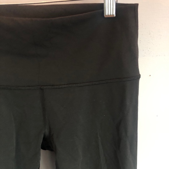 LULULEMON size 6 Legging - Picture 3 of 4